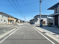 その他現地写真:接道　南側道路　幅員約6.0ｍ