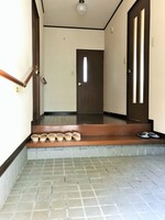 室内写真（玄関とホール